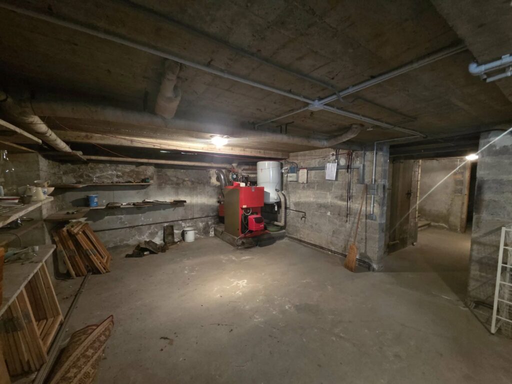 Maison de caractère en pierre  246 m²  – Jardin