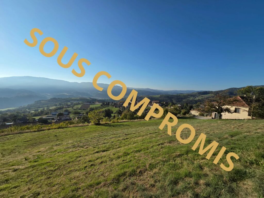 07 – Empurany – Terrain constructible avec terrains d&rsquo;agrément plein sud et vue dégagée