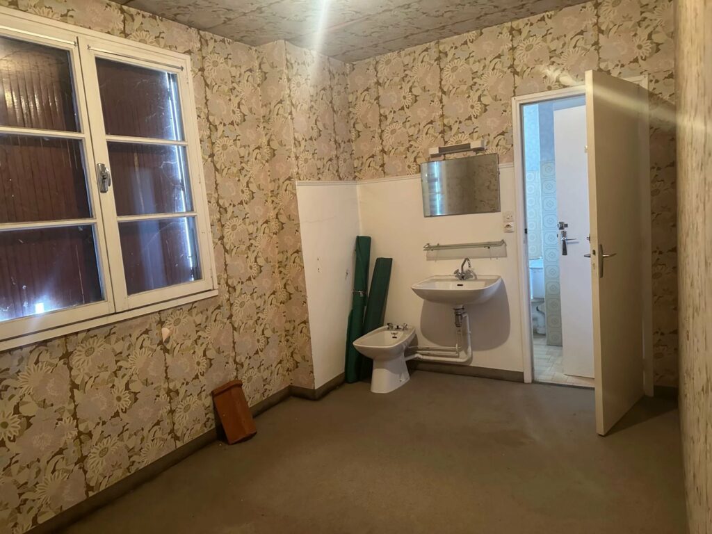 Centre Ville de Lamastre ancien hôtel