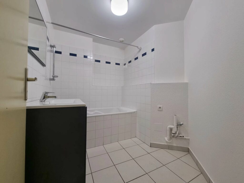 LAMASTRE Centre – 76m2