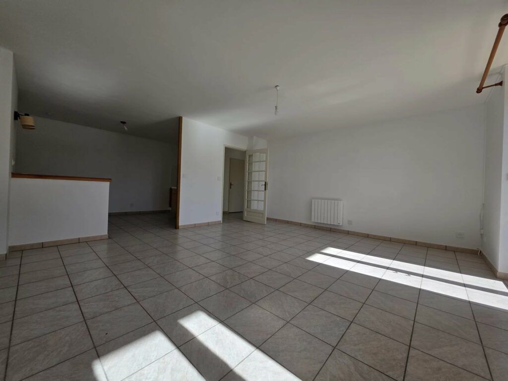 Appartement T3 avec terrasse