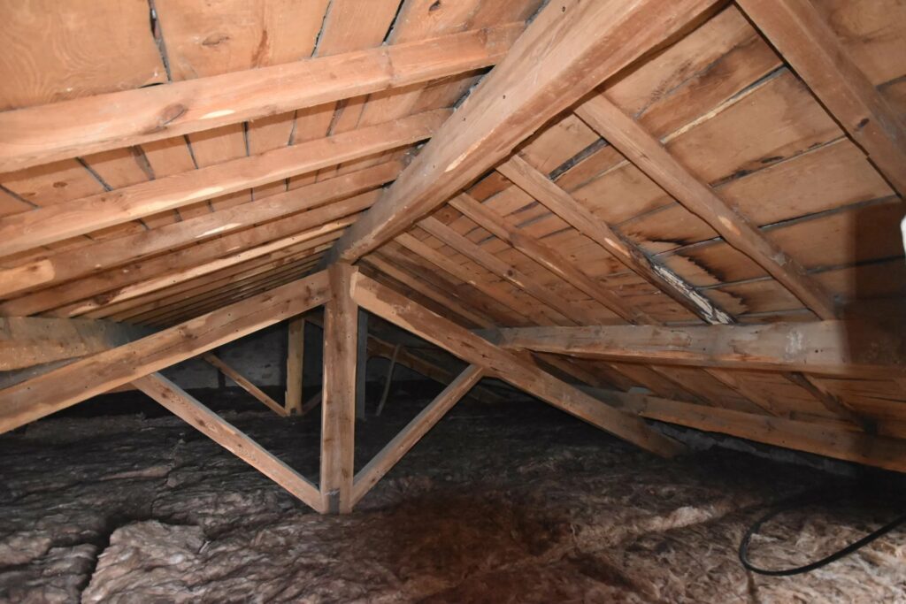 Maison entièrement à rénover