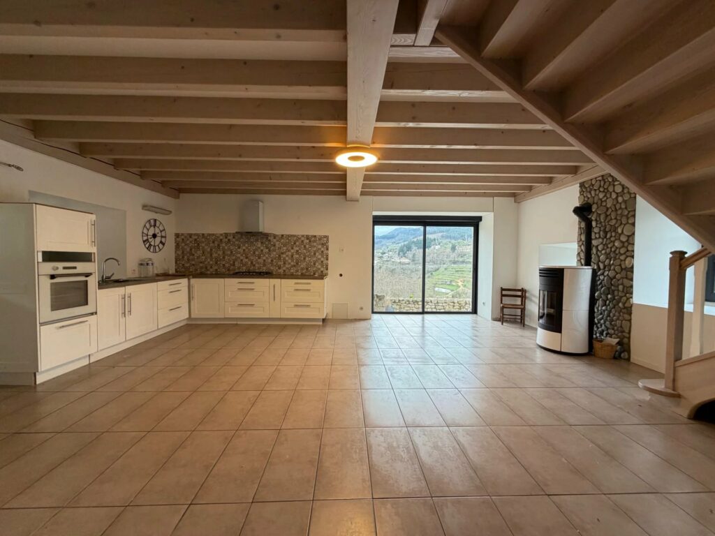 Ensemble immobilier avec terrain