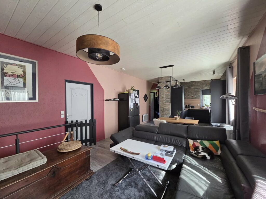 SAINT BASILE – Maison avec grand terrain