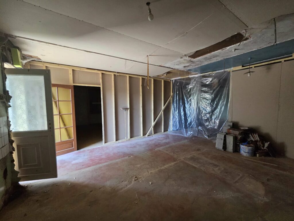 Maison entièrement à rénover