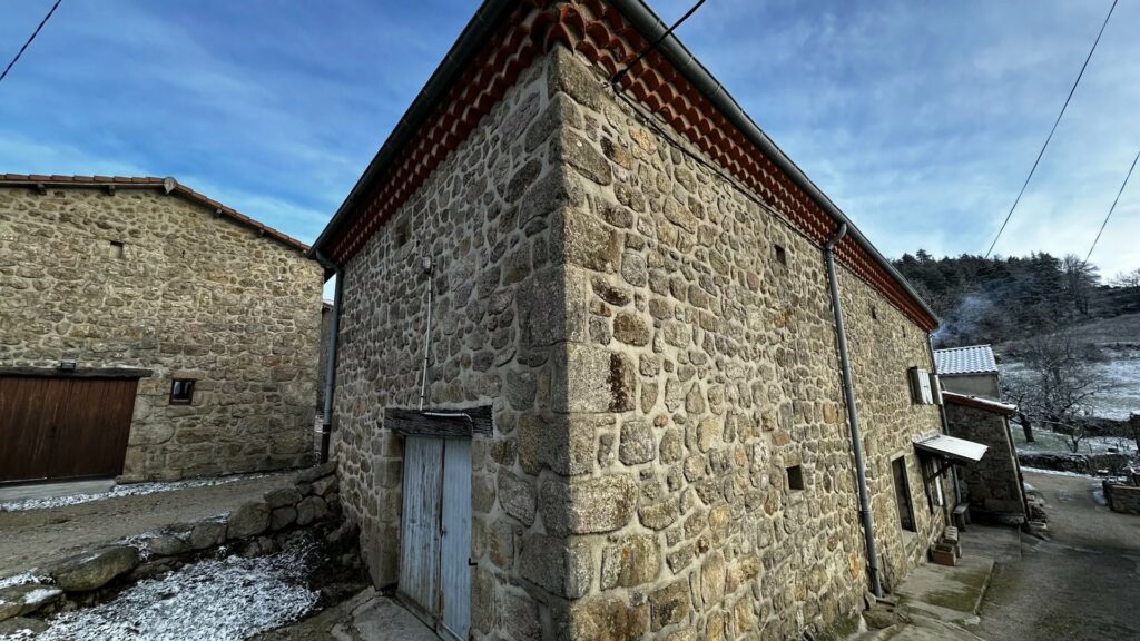 Maison et dépendances à GILHOC SUR ORMEZE