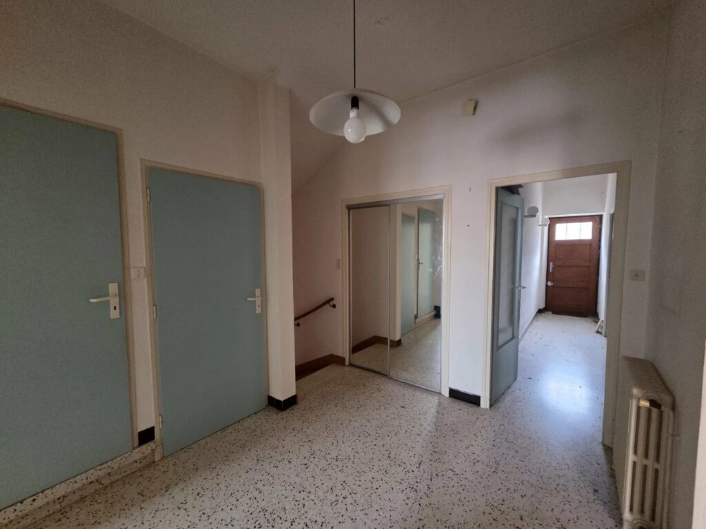 LAMASTRE – Grande maison – Jardin