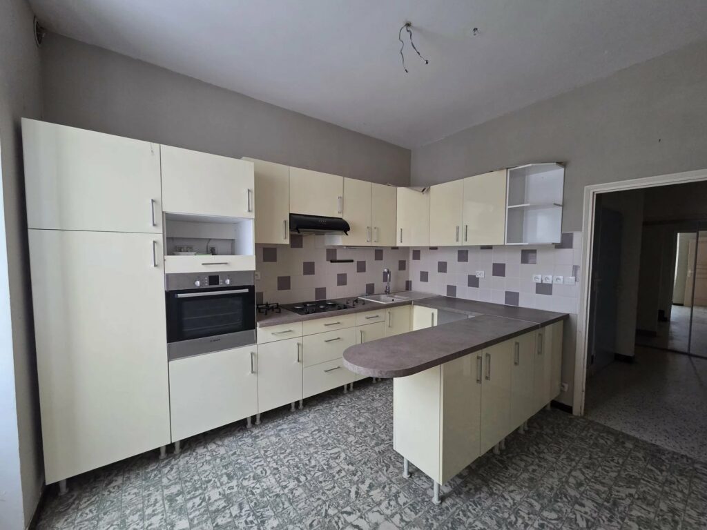 LAMASTRE – Grande maison – Jardin