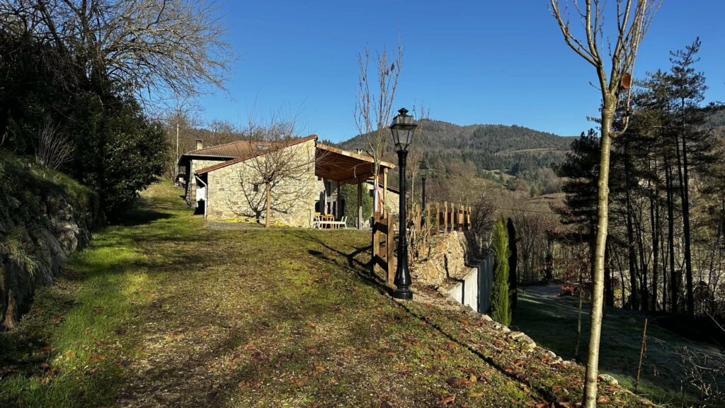 Propriété entièrement rénovée à DESAIGNES