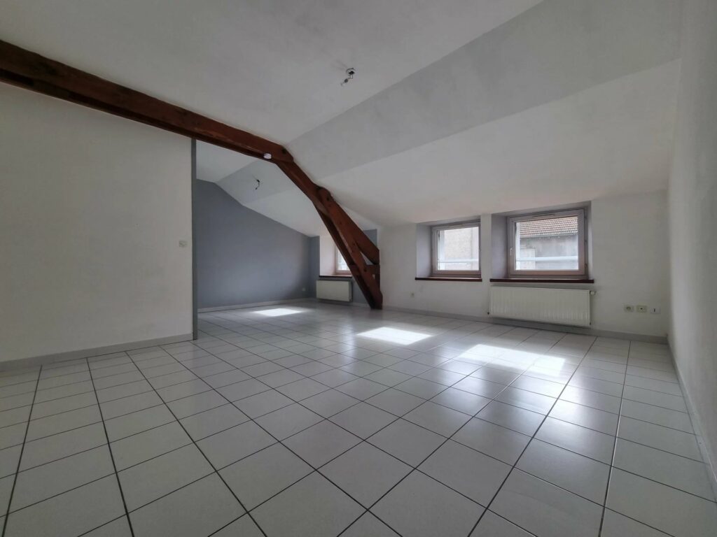 A VENDRE Immeuble de rapport à SAINT AGREVE 07 – 4 APPARTEMENTS  RENTABILITÉ IMMEDIATE  IDÉAL INVESTISSEUR