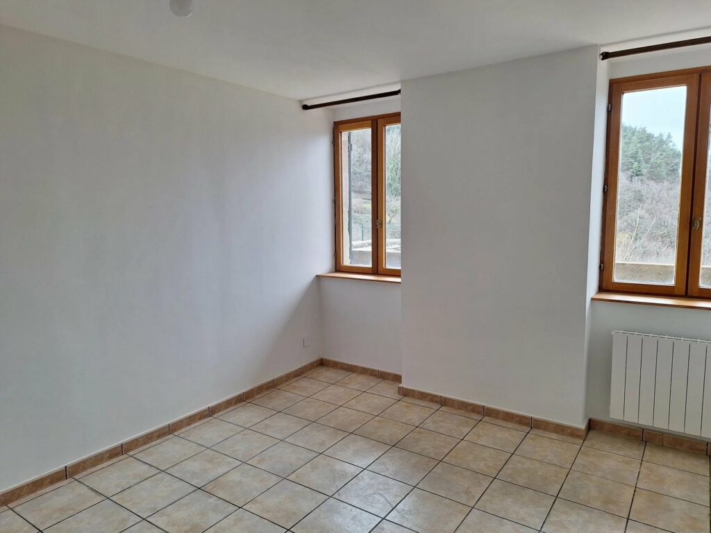 Appartement T3 avec terrasse