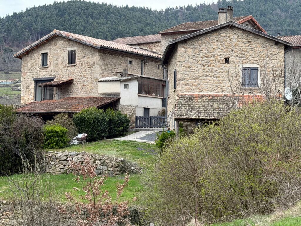 Ensemble immobilier avec terrain