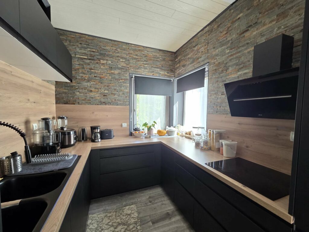 SAINT BASILE – Maison avec grand terrain