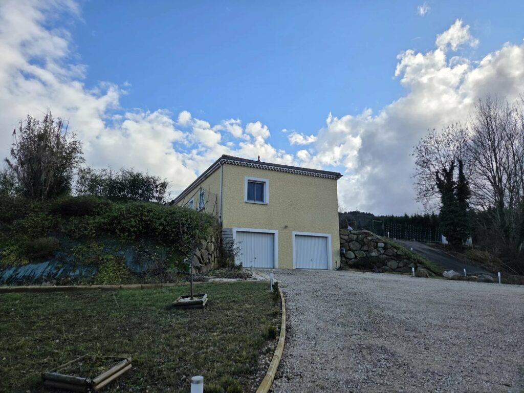 Villa de 2010 à Gilhoc-sur-Ormèze