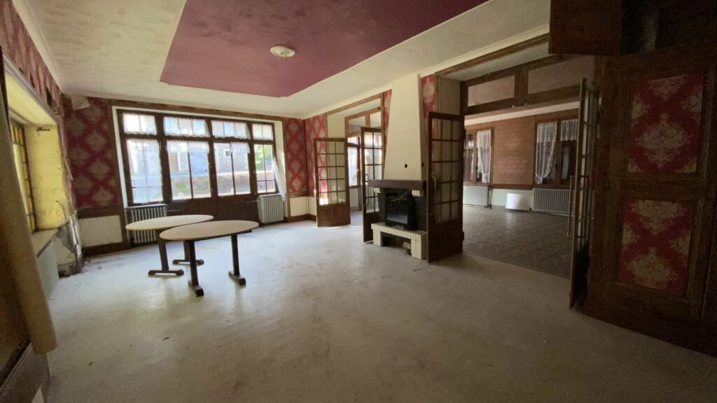 Immeuble Commercial et Résidentiel