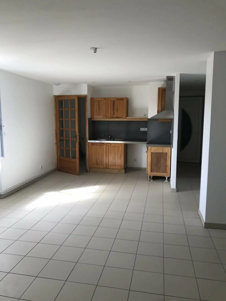 Appartement T4 – Terrasse, garage
