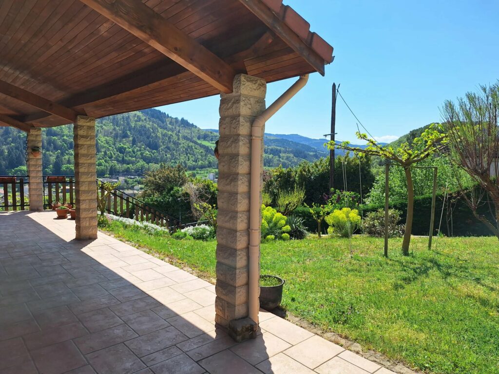 Maison de 129 m² à Lamastre 5 pièces avec vue