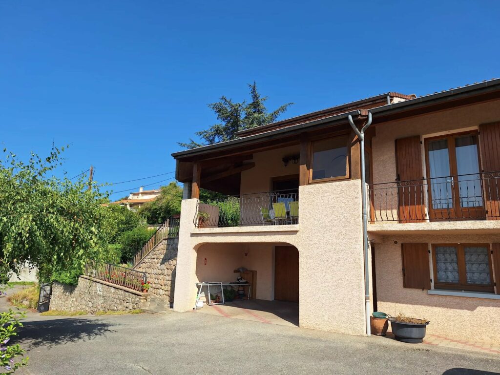 Maison de 129 m² à Lamastre 5 pièces avec vue