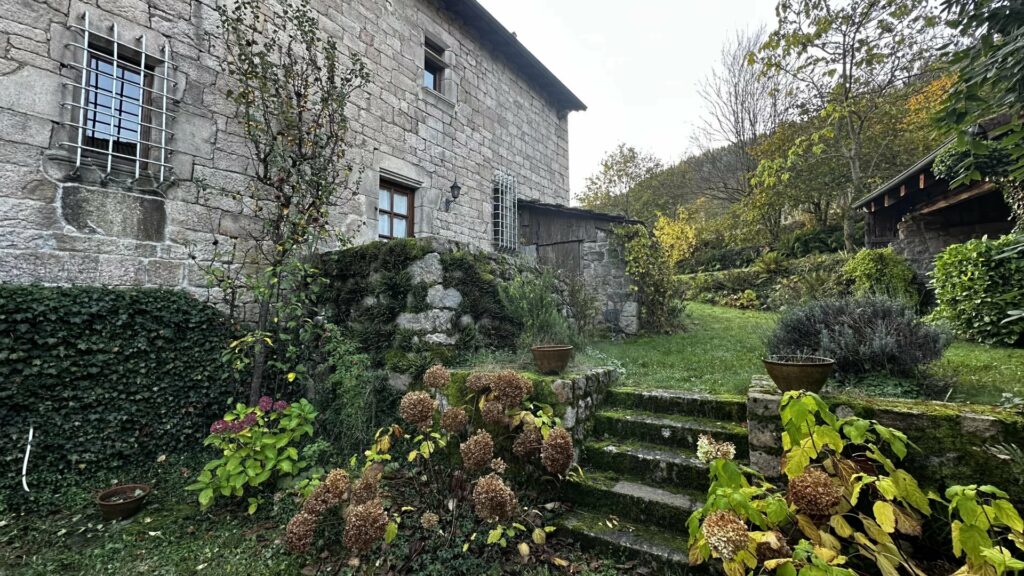 Maison de Maître à DESAIGNES