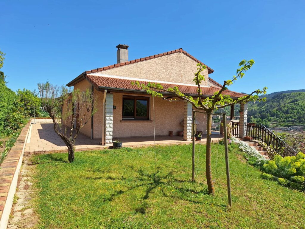 Maison de 129 m² à Lamastre 5 pièces avec vue