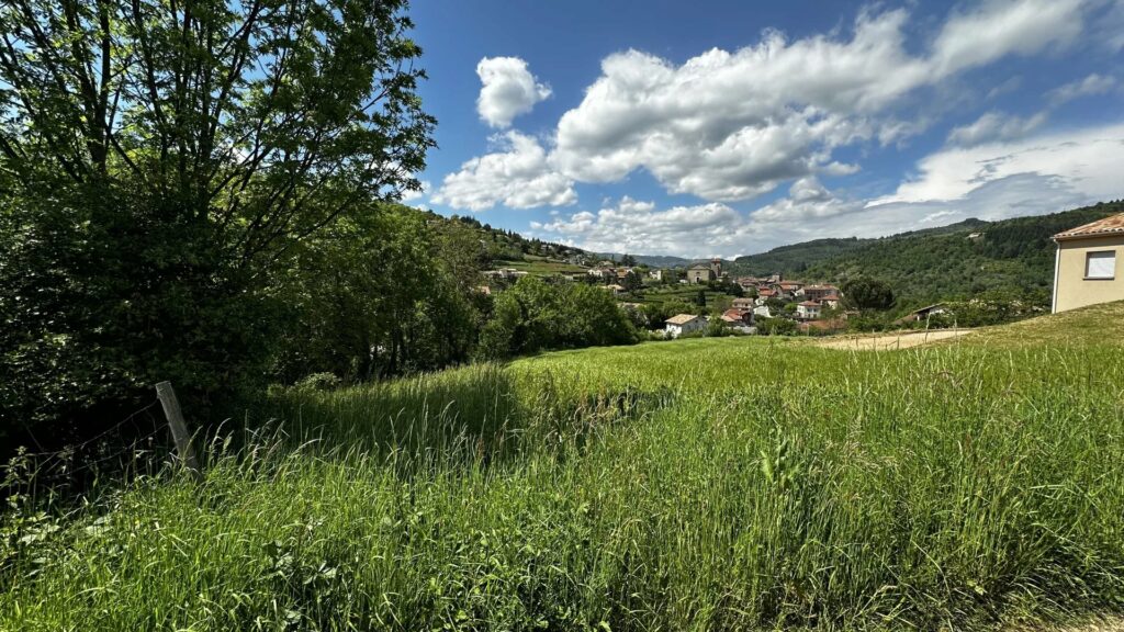 TERRAIN À BÂTIR DÉSAIGNES