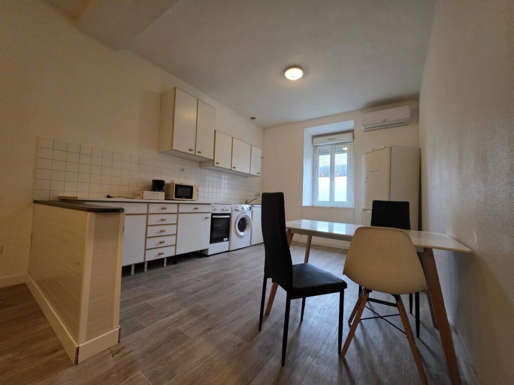Appartement T2 meublé – 1er étage