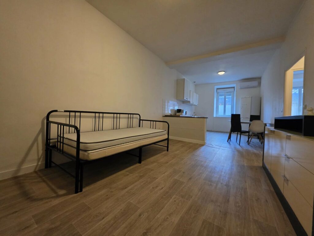 Appartement T2 meublé – 1er étage