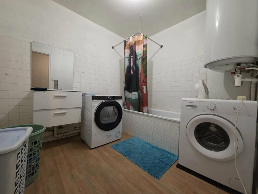 Appartement T3 meublé – 2ème étage