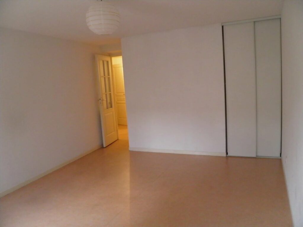 Appartement T3 – 2ème étage Vernoux