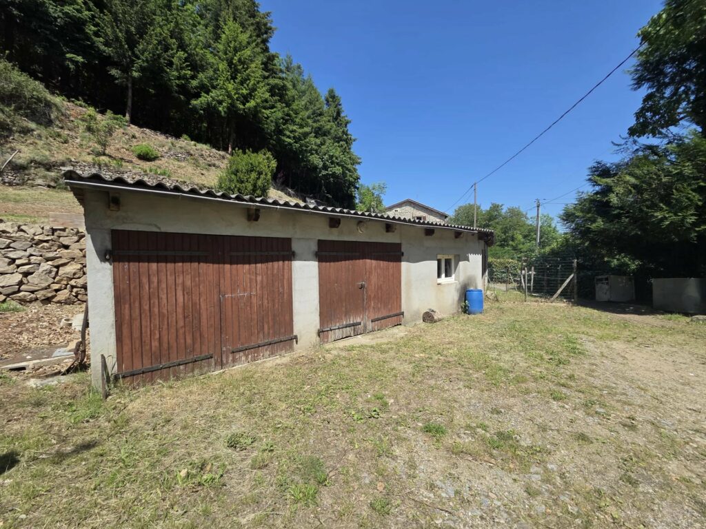 Maison en pierre Les Nonières