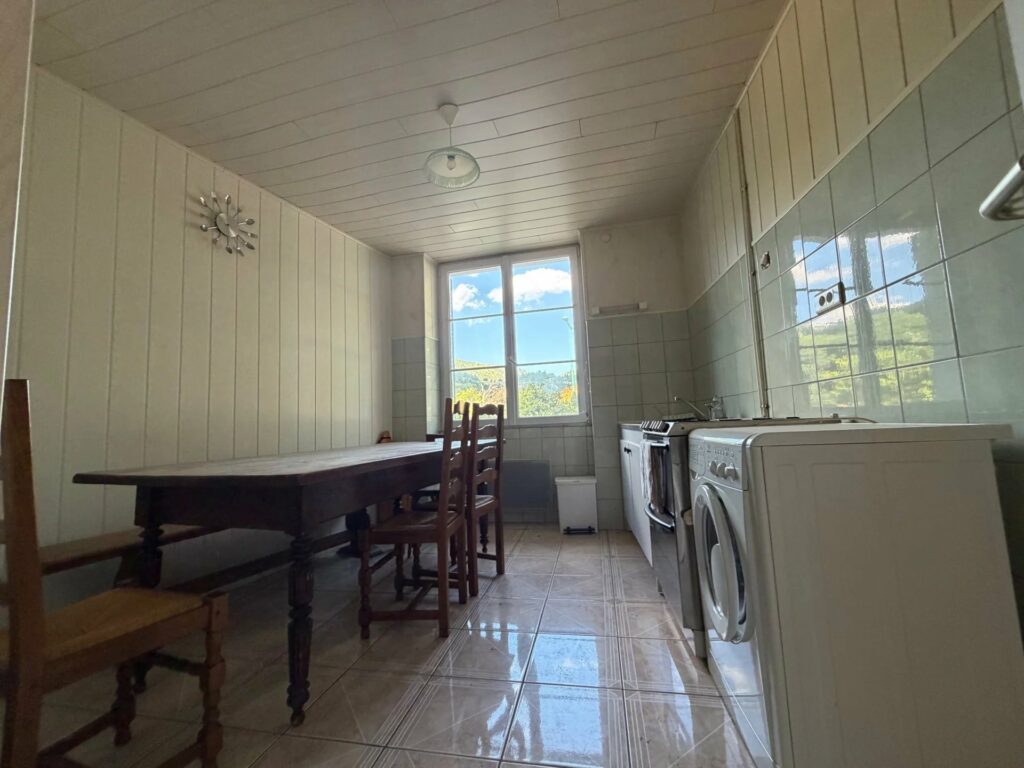 Maison avec 3 appartements