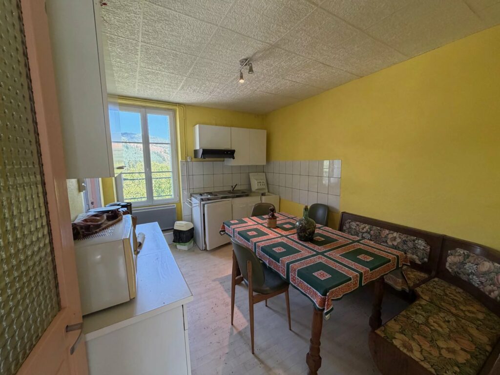 Maison avec 3 appartements