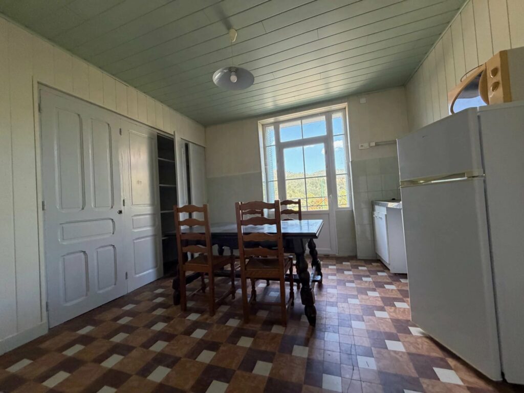 Maison avec 3 appartements